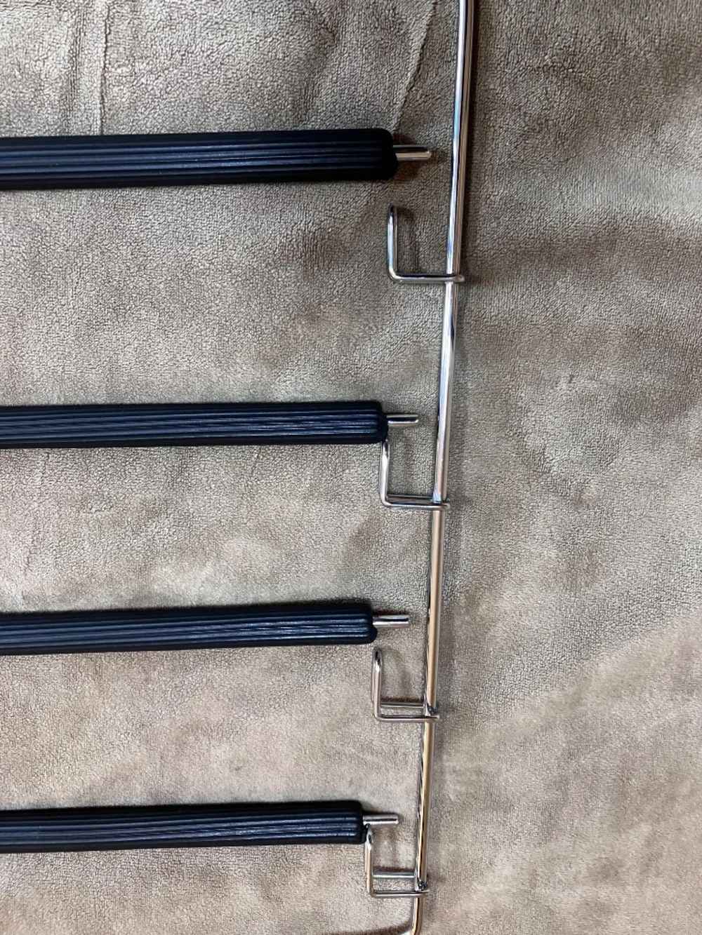 Classic Set of 4 Four-Tiered Pants Hangers with Steel & Non-Slip Rubber Clamps